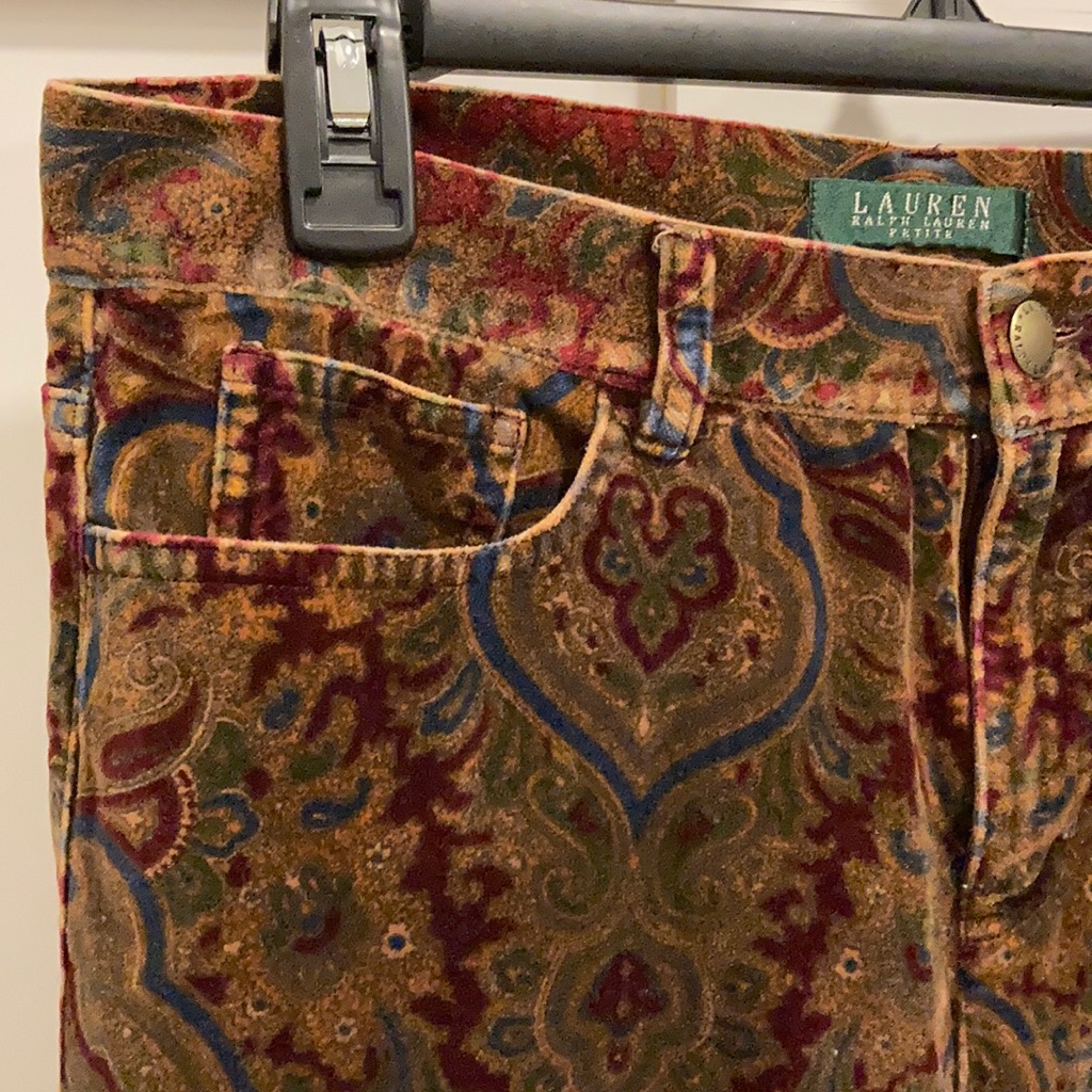 Women’s Petite Lauren Felt Paisley Jeans.